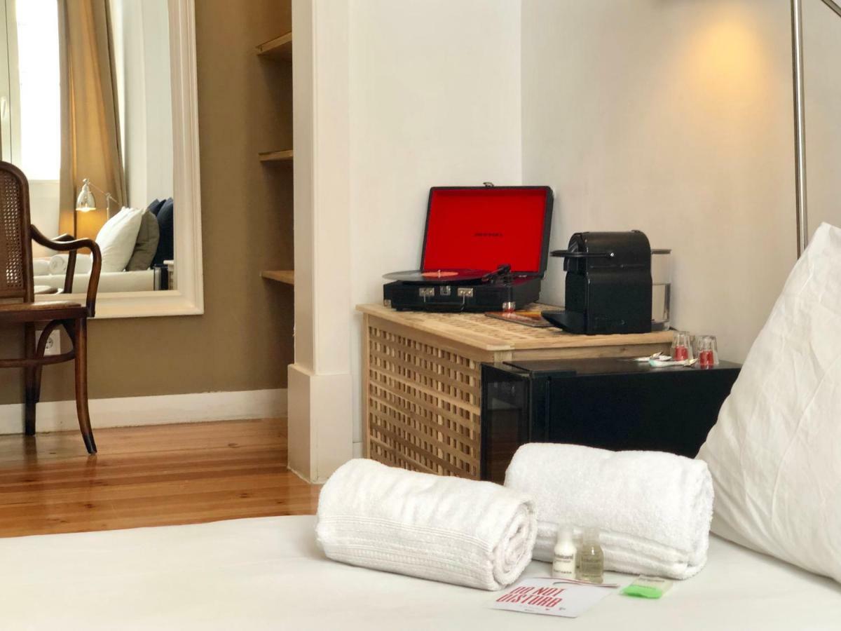 Exclusive Double Room with Shared Bathroom